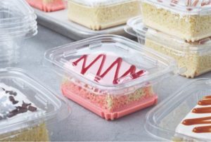 Cake slices in plastic packaging 