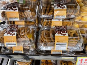 cookies in plastic packaging